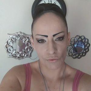 Meet your Posher, Marcella